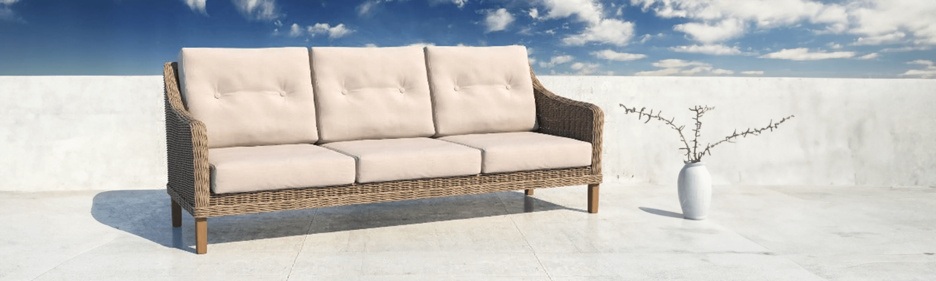 Outdoor Loveseat Image