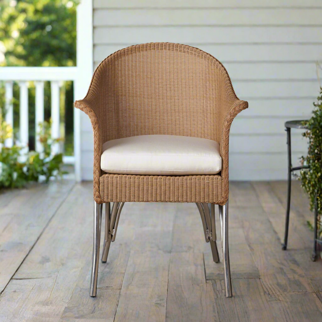 Lloyd Flanders All Seasons Wicker Lounge Chair