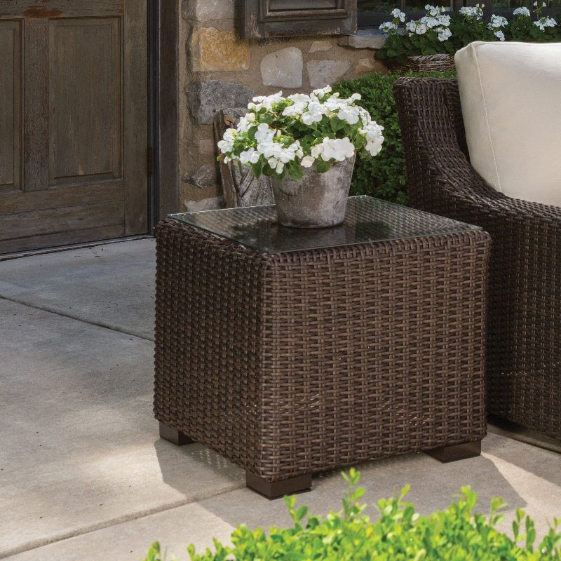 Lloyd Flanders Mesa Woven Vinyl Outdoor 22" Cube End Table