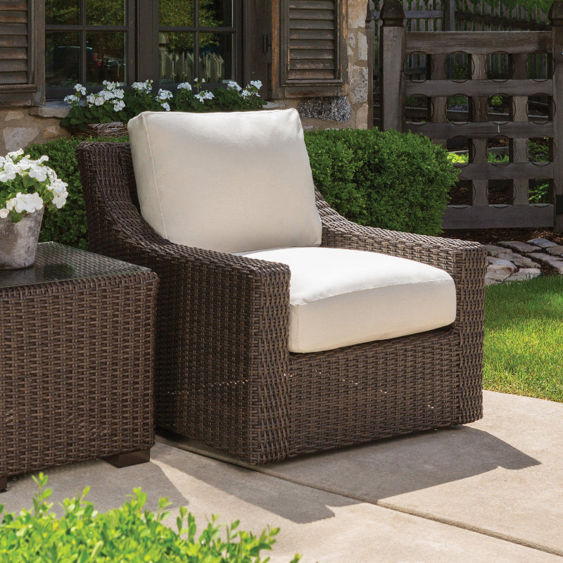 Lloyd Flanders Mesa Woven Vinyl Outdoor Lounge Chair