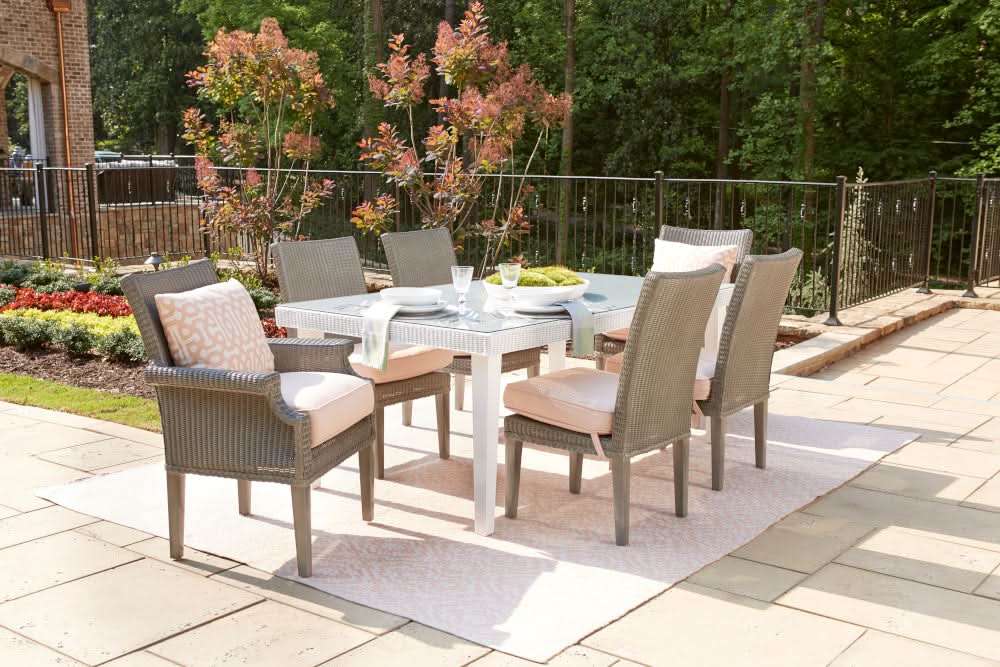 Lloyd Flanders Hamptons Wicker Outdoor 73" Dining Table