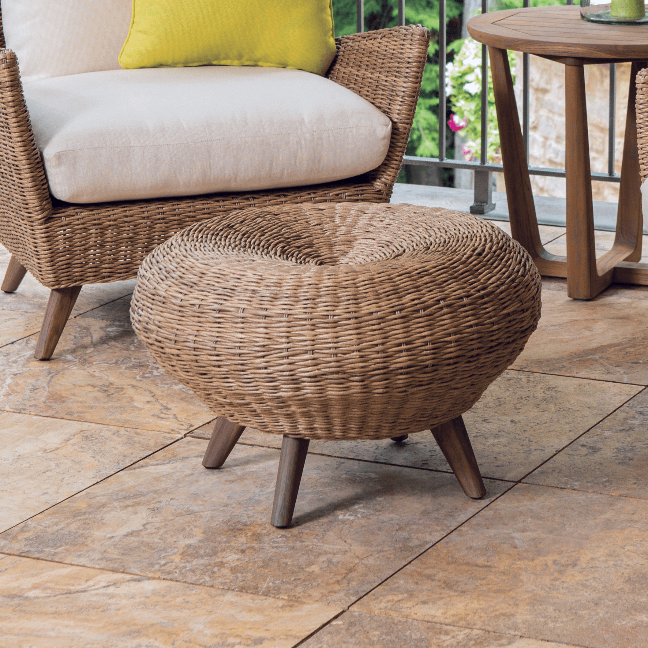 Lloyd Flanders Tobago Woven Vinyl Outdoor Ottoman
