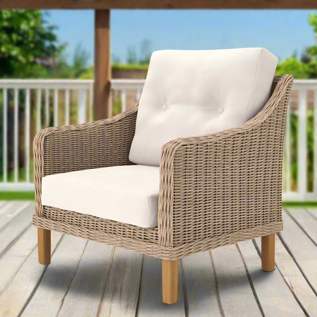 NorthCape International 6510 Wicker Outdoor Lounge Chair