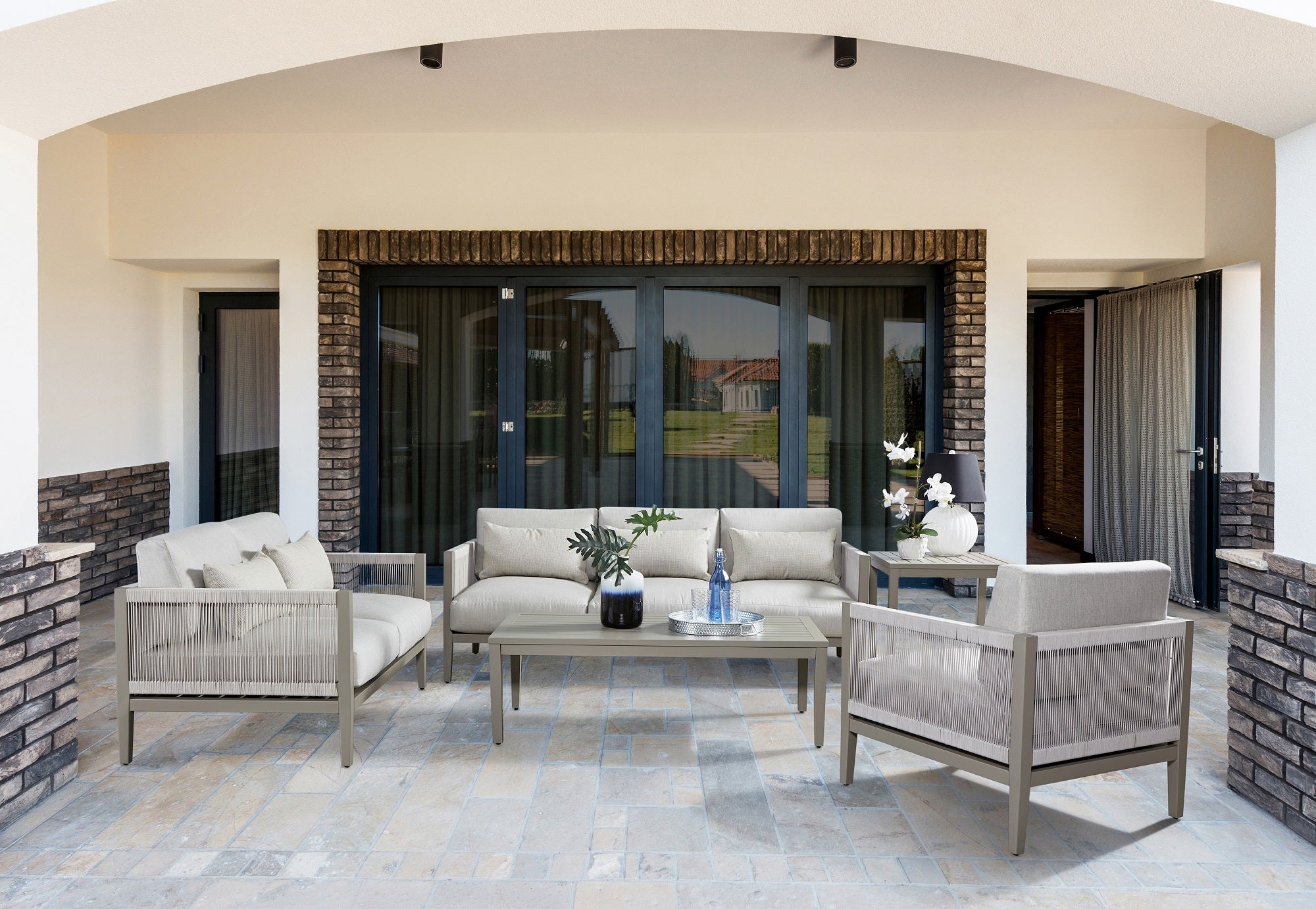 South Sea Rattan Nicole Aluminum Outdoor 6-Person Patio Lounge Set