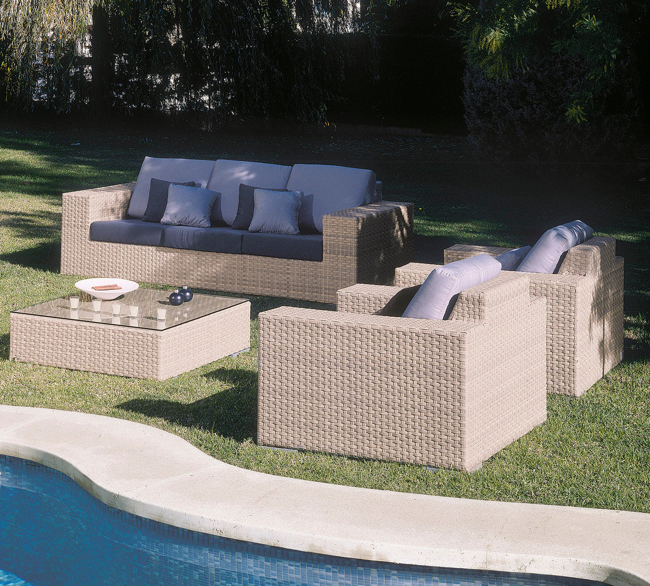 Hospitality Rattan Rubix 5 PC Deep Seating Set with Cushions