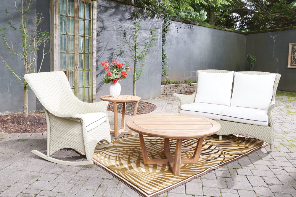 Lloyd Flanders Mandalay Wicker Outdoor Loveseat