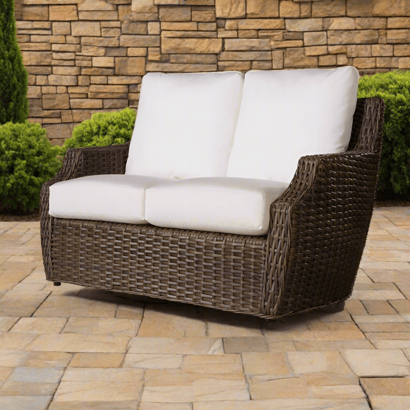 Lloyd Flanders Largo Woven Vinyl Outdoor Loveseat
