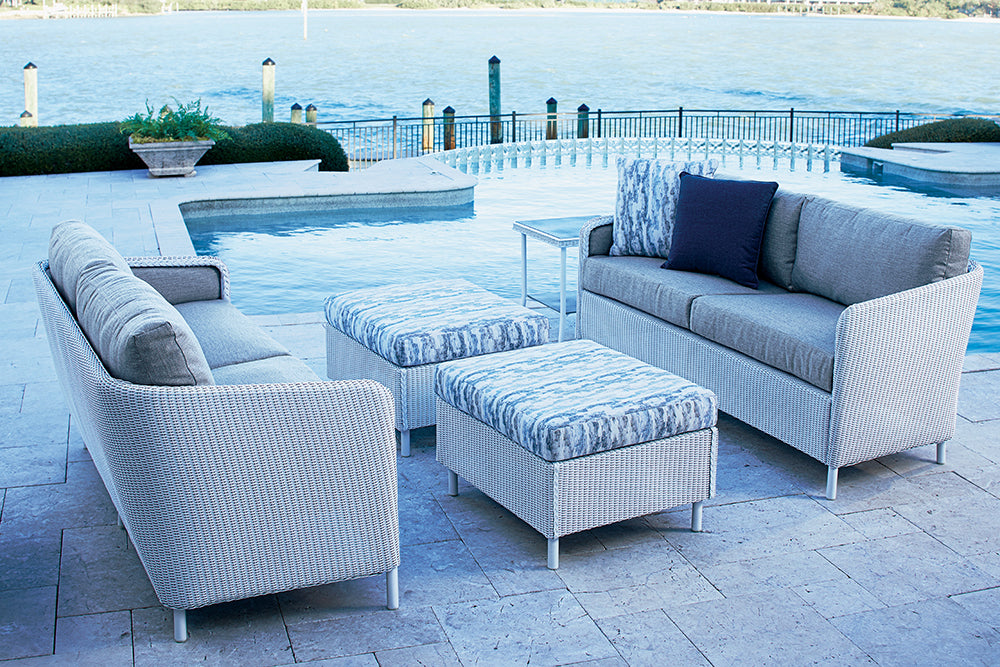 Lloyd Flanders Visions Wicker Outdoor Sofa
