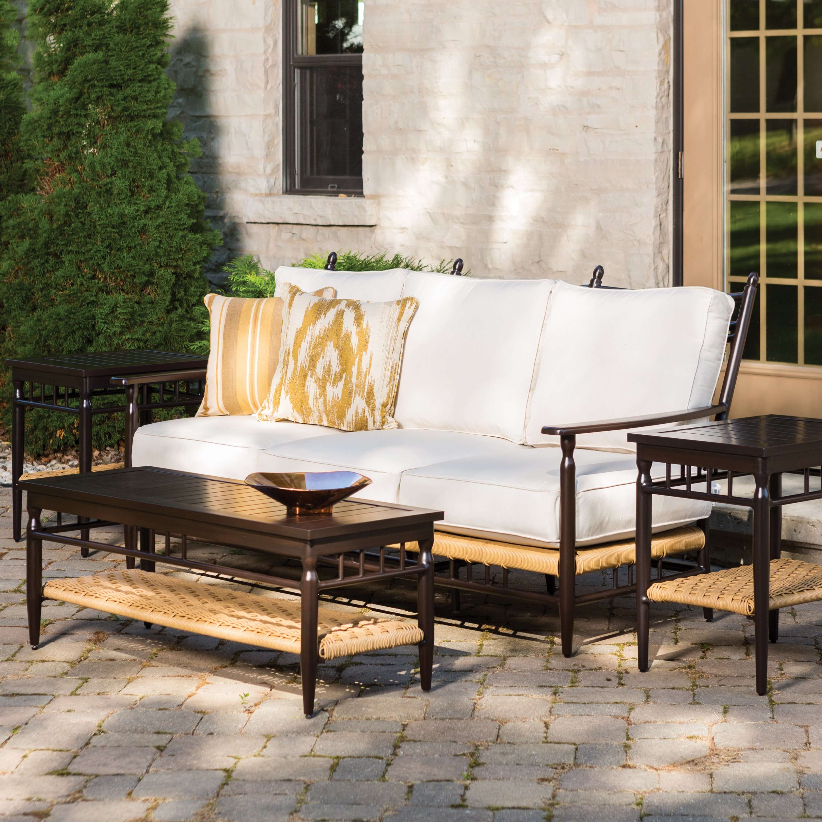 Lloyd Flanders Low Country Woven Vinyl Sofa