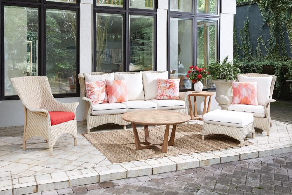Lloyd Flanders Mandalay Wicker Outdoor Sofa