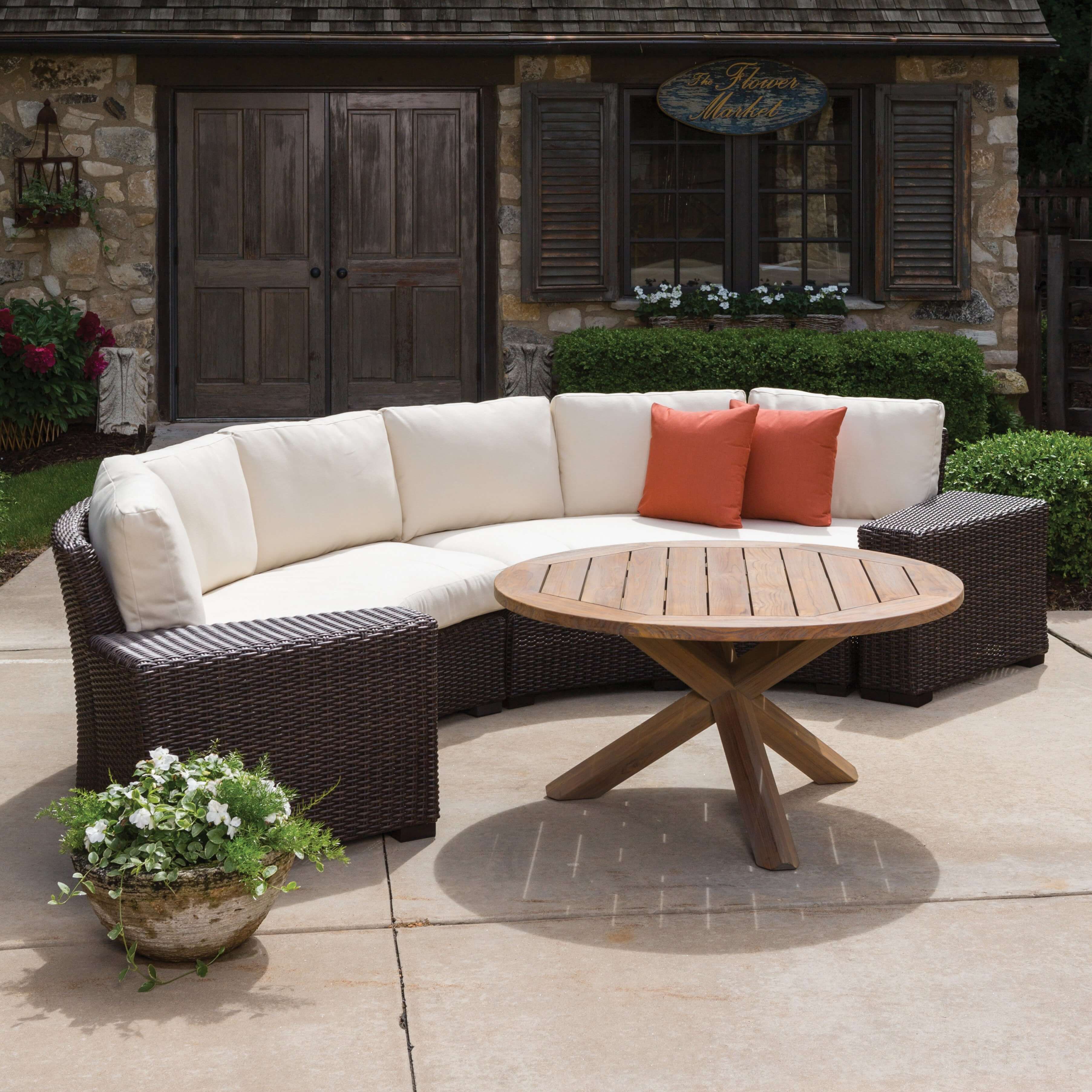 Lloyd Flanders Mesa Woven Vinyl Curved Sectional Sofa