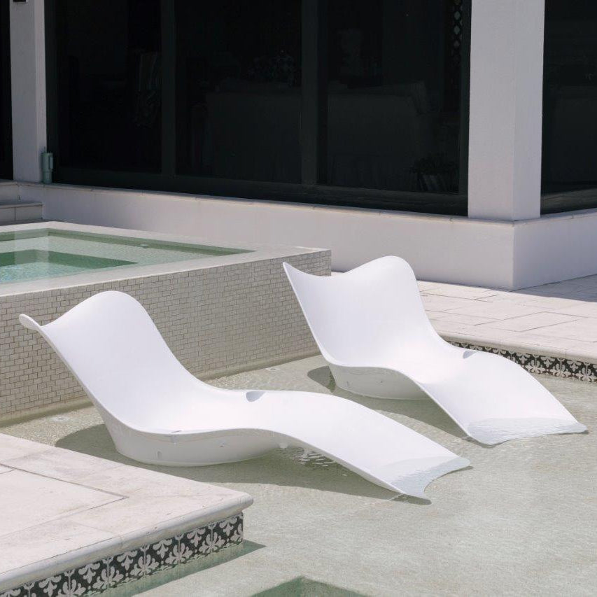 Panama Jack Wave Outdoor (HDPE) In-Pool Chaise Lounger (Set of 2)