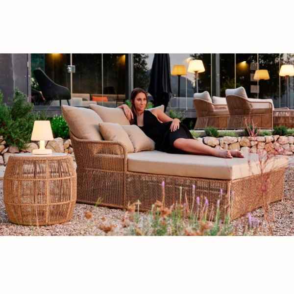 Skyline Design Calixto Aluminum Outdoor 2-Person Daybed Set