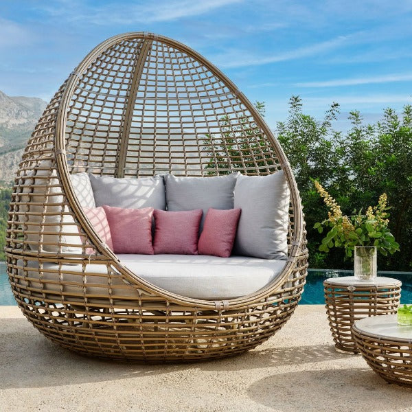Skyline Design Faber Swivel Daybeds Image
