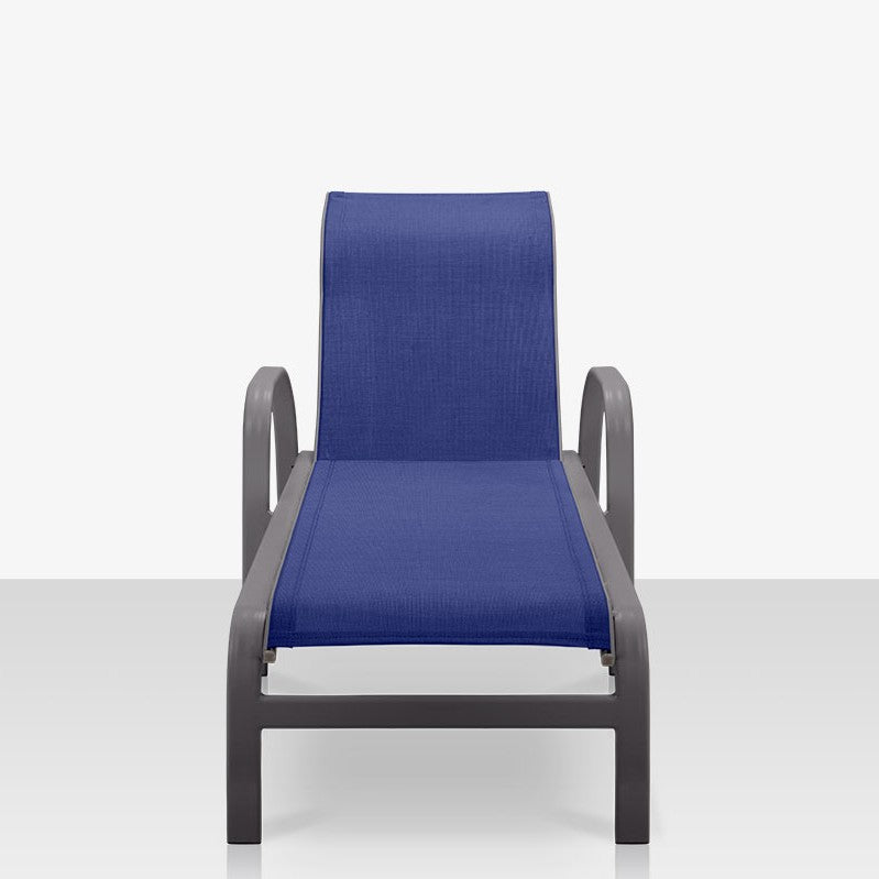 DecoScape Atlantic Chaise with Arms