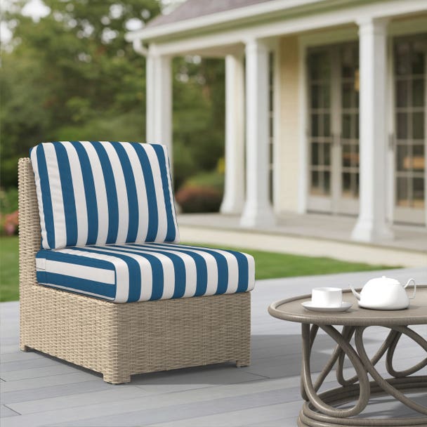 NorthCape International Terraza Wicker Outdoor Sectional Middle Chair