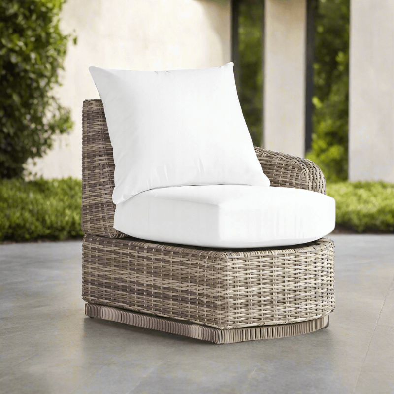 South Sea Rattan Luna Cove Wicker Outdoor Right-Side-Facing Lounge Chair in Scatter Back