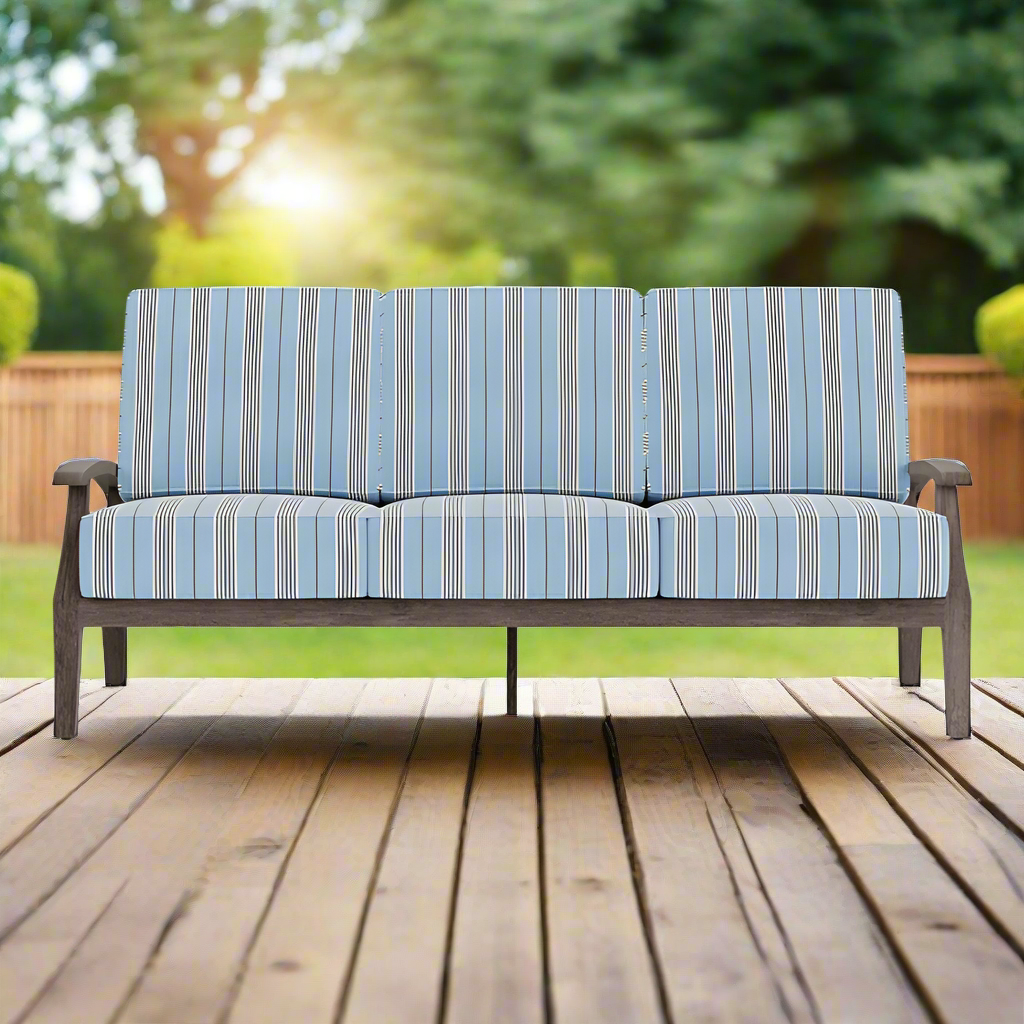 Lloyd Flanders Frontier Wicker Outdoor Sofa