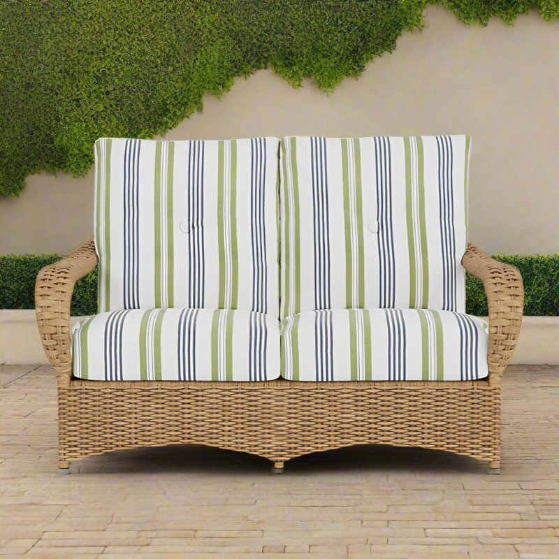 Lloyd Flanders Magnolia Woven Vinyl Outdoor Loveseat