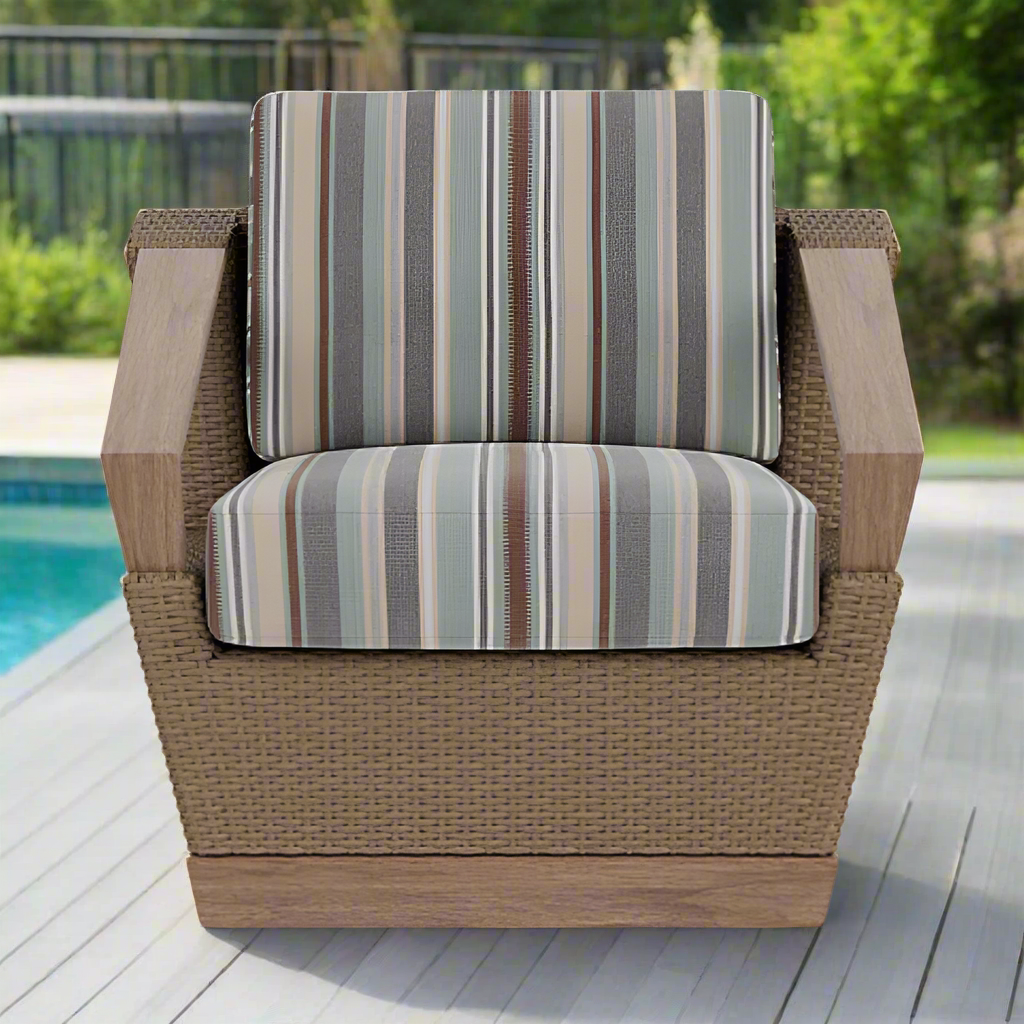 Lloyd Flanders Charisma Wicker Outdoor Swivel Lounge Chair
