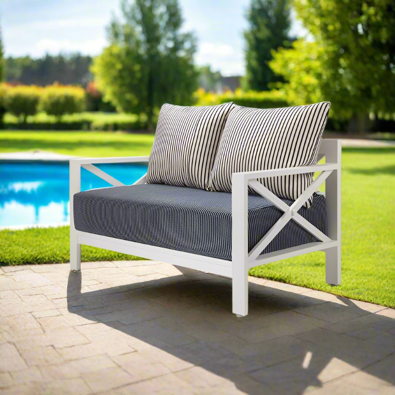 DecoScape Dynasty Aluminum Loveseat
