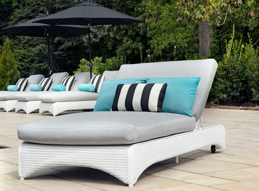 Lloyd Flanders Loom Wicker Outdoor Chaise Lounge