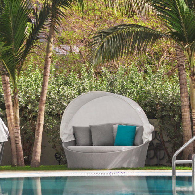 DecoScape Cosmo Daybed