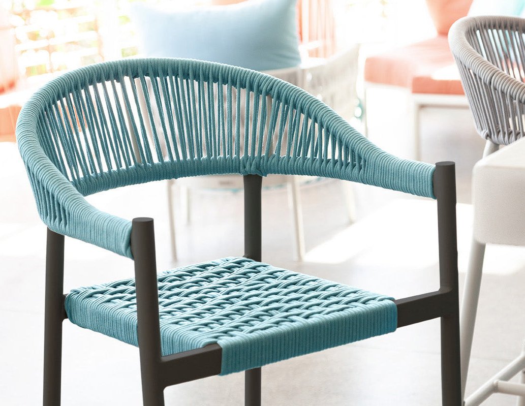 DecoScape Skye Aluminum Outdoor Bar Arm Chair