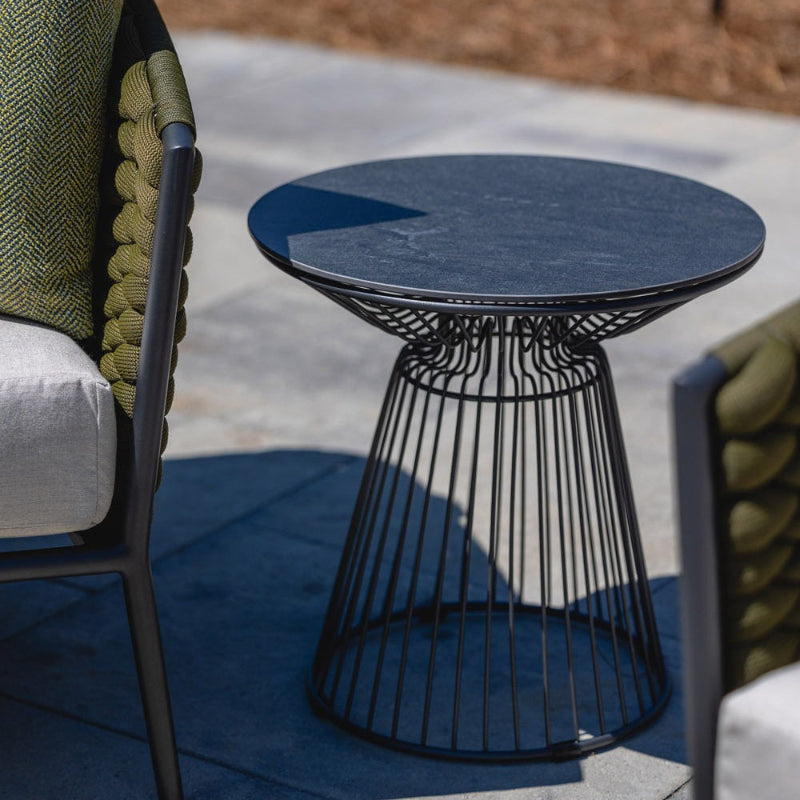Lloyd Flanders Escape Aluminum Outdoor 18" Round End Table