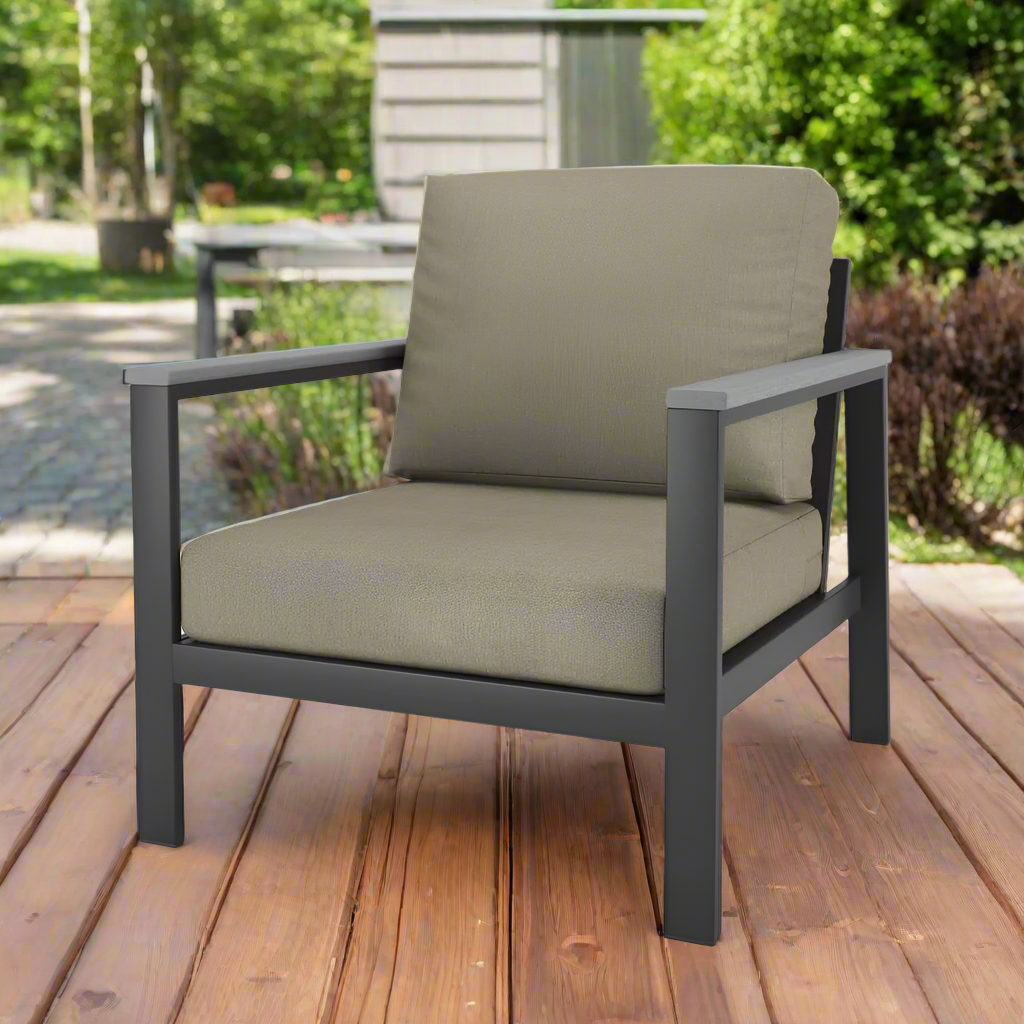 NorthCape International Hixon Aluminum Outdoor Lounge Chair