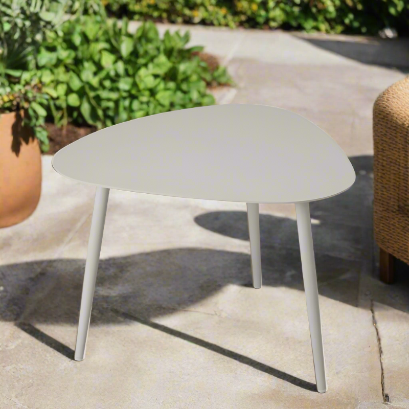 DecoScape Vines Aluminum Outdoor Small End Table