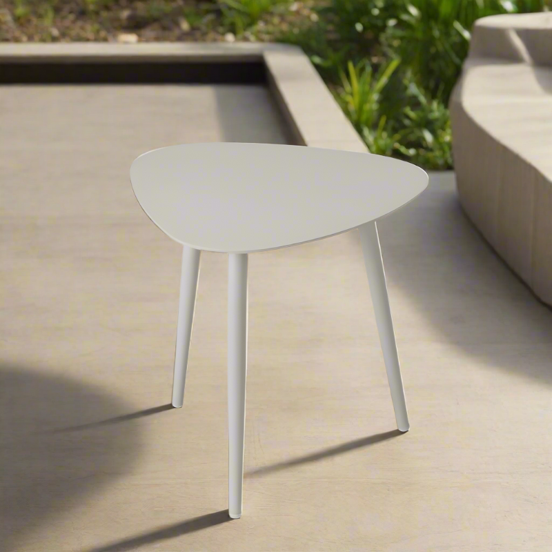 DecoScape Vines Aluminum Outdoor Large Square End Table