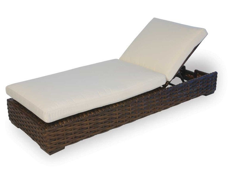 Lloyd Flanders Contempo Wicker Adjustable Chaise Lounge