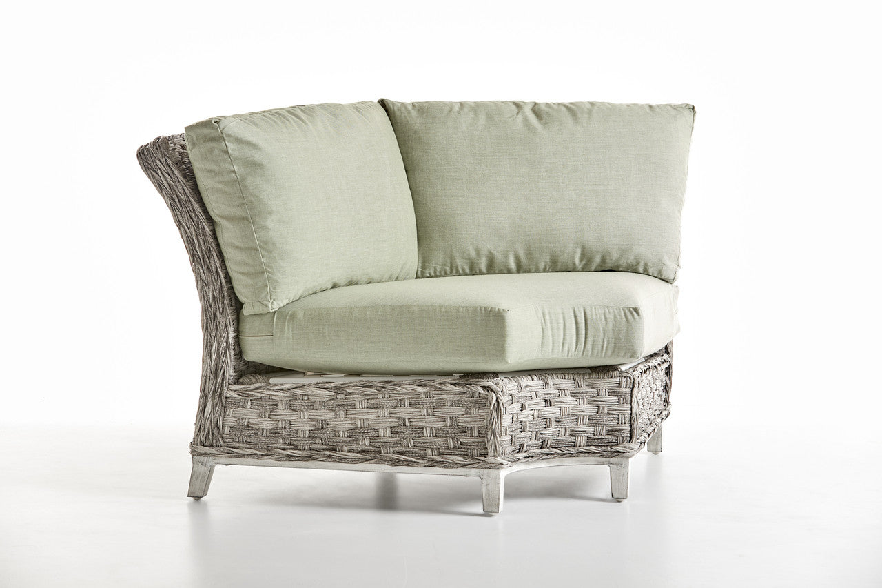 South Sea Rattan Grand Isle Wicker Outdoor 5-Person Sectional Set