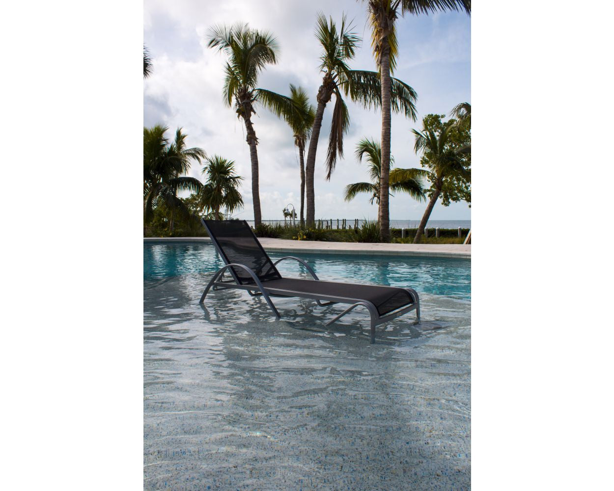 Hospitality Rattan Ultra Chaise Lounge
