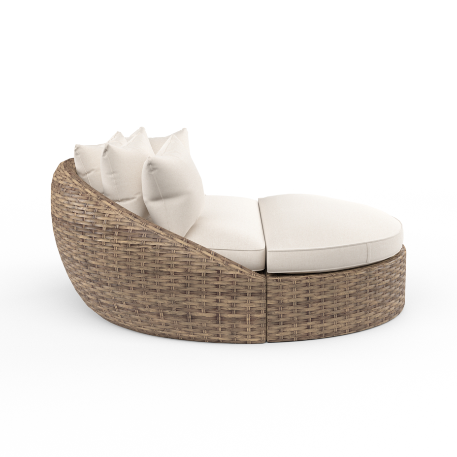 Sunset West Havana Outdoor Wicker Round Daybed