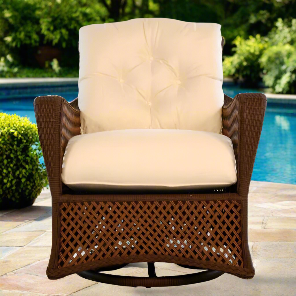 Lloyd Flanders Grand Traverse Wicker Swivel Glider Lounge Chair