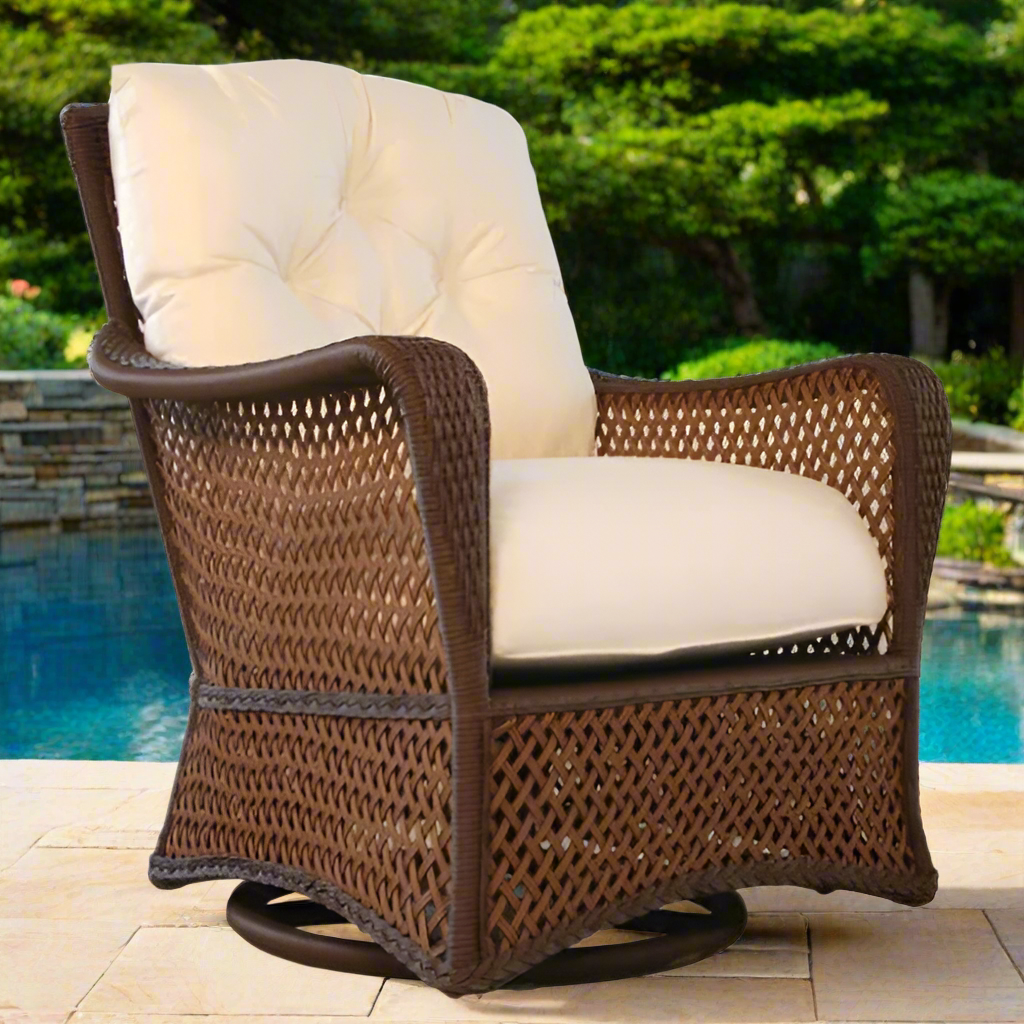 Lloyd Flanders Grand Traverse Wicker Swivel Glider Lounge Chair