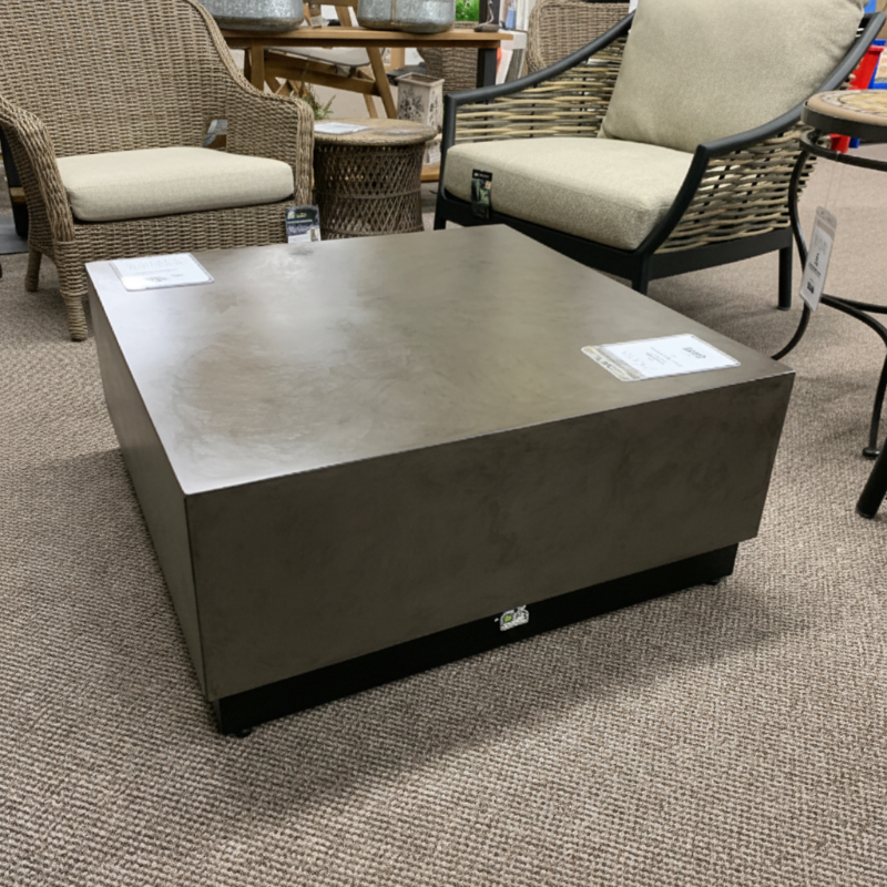 Alfresco Home Crete Aluminum Outdoor 30" Square Coffee Table