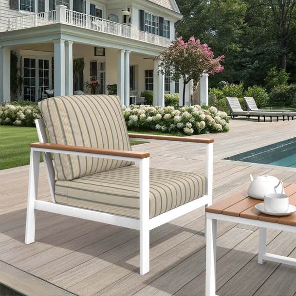 NorthCape International Brighton Aluminum Outdoor Lounge Chair