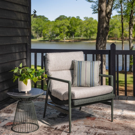Lloyd Flanders Cascade Wicker Outdoor Lounge Chair