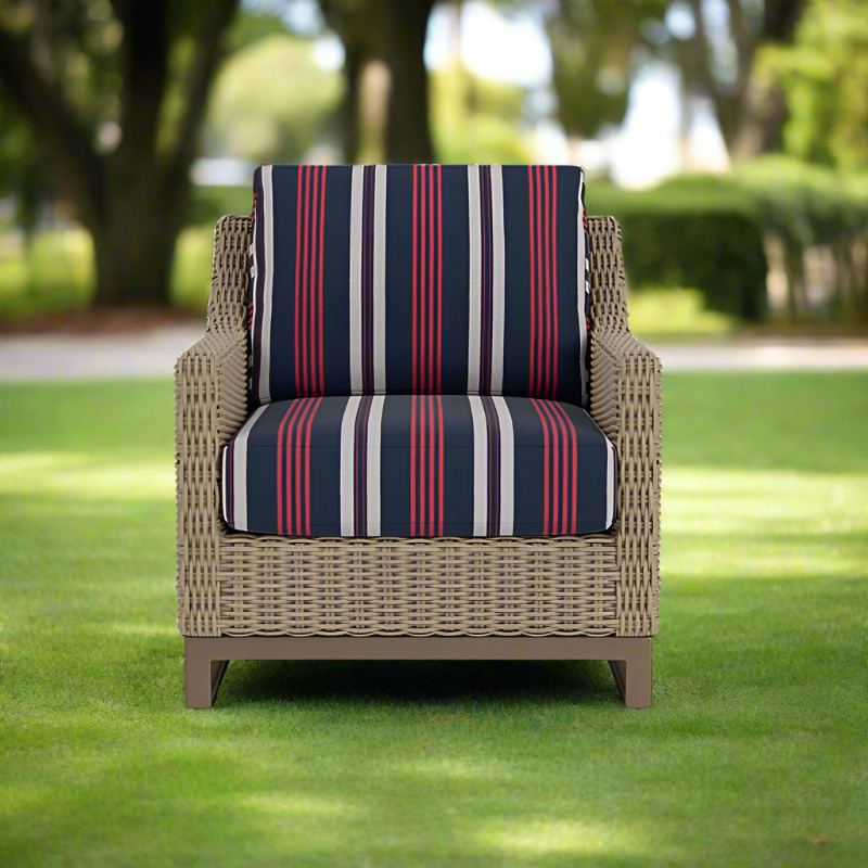 Lloyd Flanders Milan Woven Vinyl Outdoor Lounge Chair