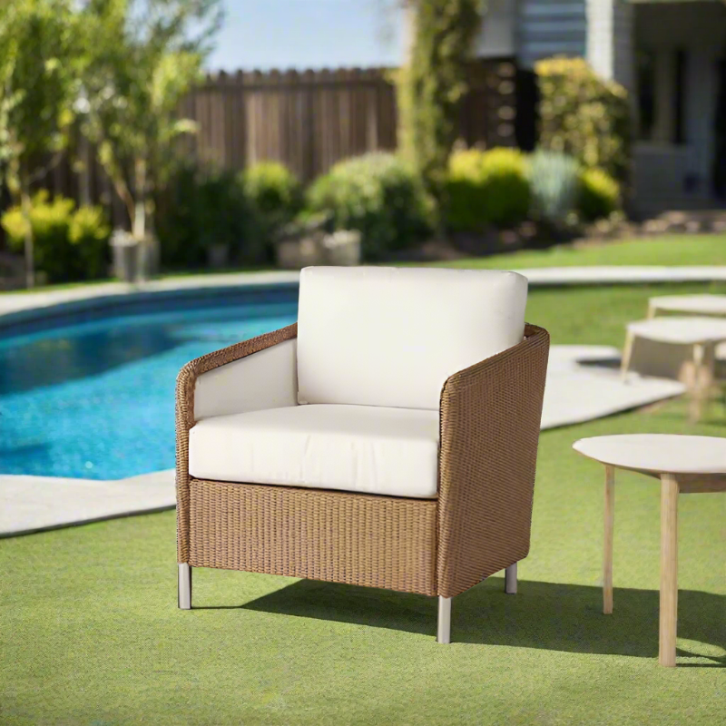 Lloyd Flanders Visions Wicker Outdoor Lounge Chair