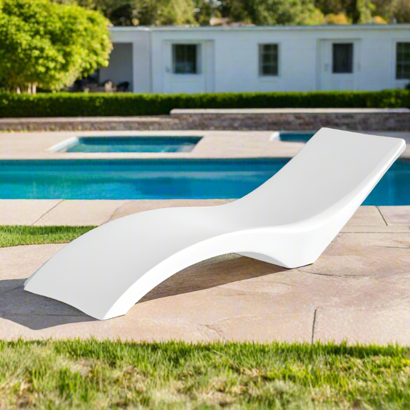 DecoScape Shelf Aluminum Outdoor Chaise