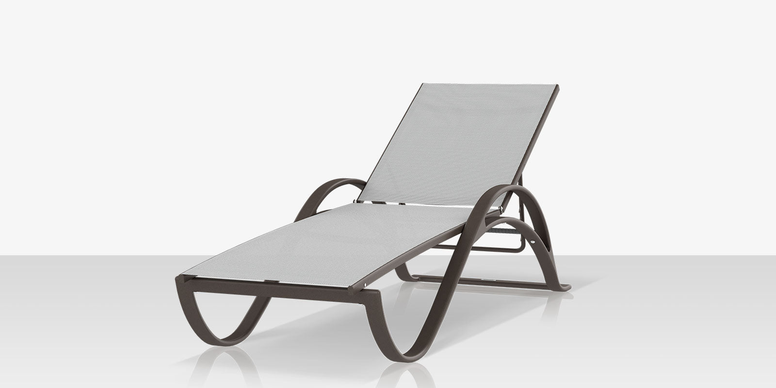 DecoScape Atlantic Sled Chaise With Arms