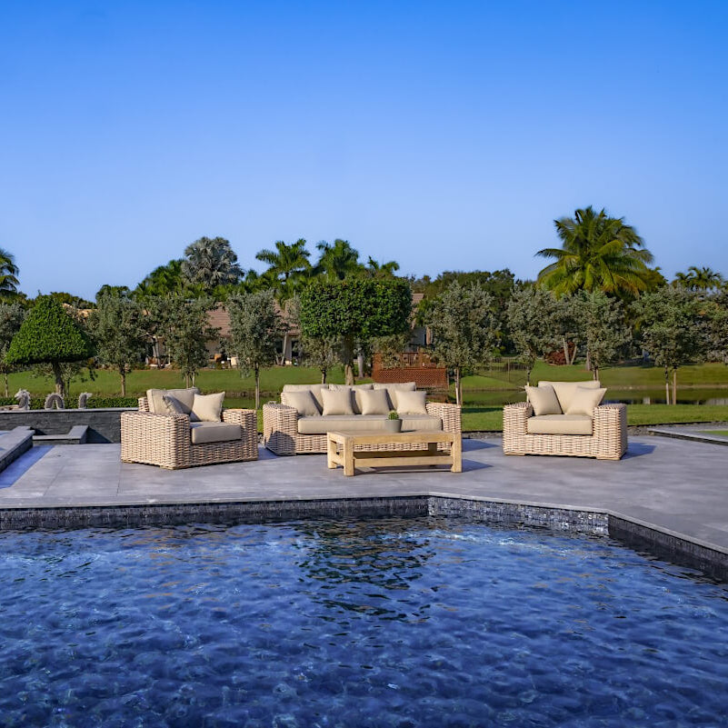 OUTSY Anna LUX 4-Piece Outdoor Wicker Aluminum Frame Furniture Set with Wood Coffee Table in White Grey - with two sun loungers
